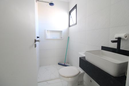 Casa à venda com 125m², 3 quartos e 2 vagasBanheiro