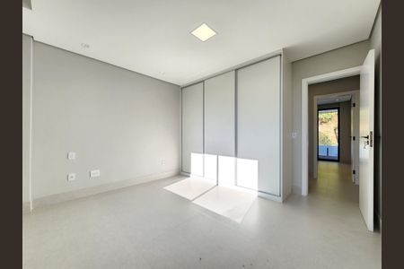 Casa de condomínio para alugar com 263m², 4 quartos e 4 vagas Casa de condomínio para alugar com 263m², 4 quartos e 4 vagasQuarto semi Suíte 2