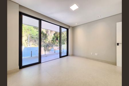 Casa de condomínio para alugar com 263m², 4 quartos e 4 vagas Casa de condomínio para alugar com 263m², 4 quartos e 4 vagasQuarto semi Suíte 3