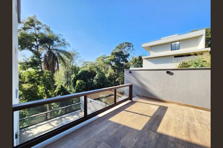 Casa de condomínio para alugar com 263m², 4 quartos e 4 vagas Casa de condomínio para alugar com 263m², 4 quartos e 4 vagasÁrea externa