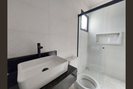Casa à venda com 124m², 3 quartos e 2 vagasBanheiro 1