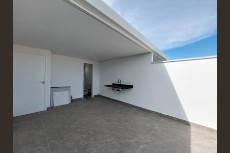 Casa à venda com 124m², 3 quartos e 2 vagasÁrea de Lazer