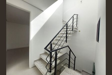 Casa à venda com 124m², 3 quartos e 2 vagasSala