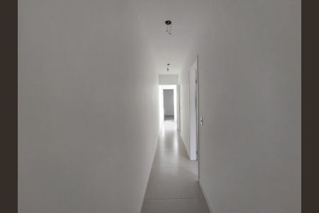 Casa à venda com 124m², 3 quartos e 2 vagasCorredor