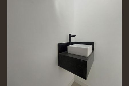 Casa à venda com 124m², 3 quartos e 2 vagasLavabo