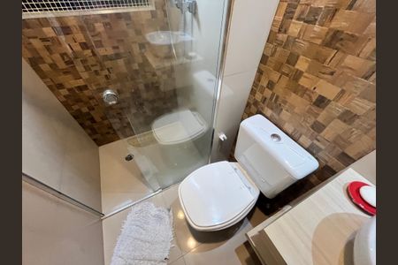 Apartamento à venda com 70m², 2 quartos e 1 vagaBanheiro Social