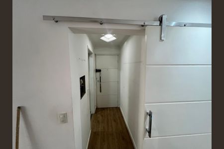 Apartamento à venda com 70m², 2 quartos e 1 vagaCorredor