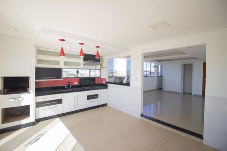 Apartamento à venda com 169m², 4 quartos e 3 vagas Apartamento à venda com 169m², 4 quartos e 3 vagasCozinha
