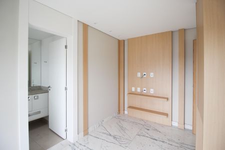 Apartamento à venda com 210m², 4 quartos e 3 vagasSuíte 1 