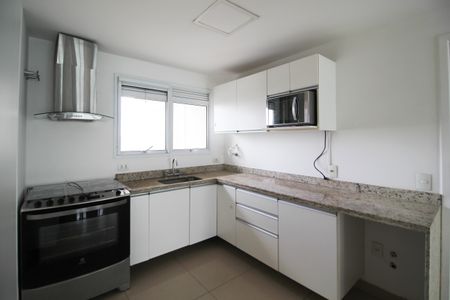 Apartamento à venda com 210m², 4 quartos e 3 vagasCozinha