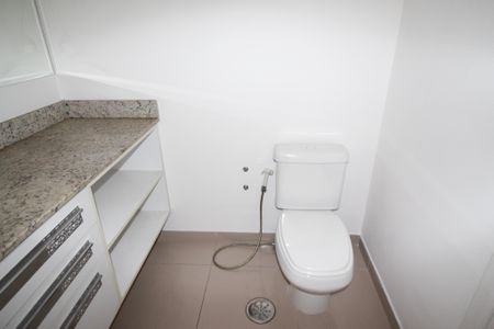 Apartamento à venda com 210m², 4 quartos e 3 vagasBanheiro da Suíte 2