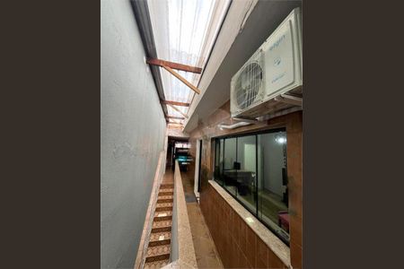 Casa à venda com 168m², 3 quartos e 2 vagas