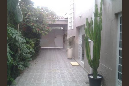 Casa de condomínio à venda com 130m², 4 quartos e 4 vagas