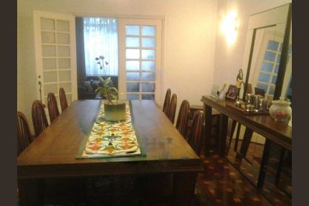 Casa de condomínio à venda com 130m², 4 quartos e 4 vagas