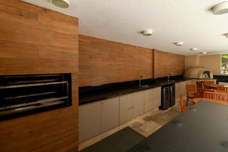 Apartamento à venda com 147m², 4 quartos e 2 vagasChurrasqueira