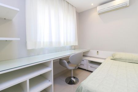 Apartamento à venda com 147m², 4 quartos e 2 vagasSuíte 2
