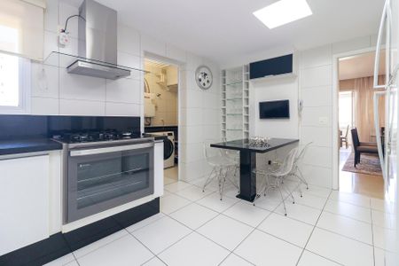 Apartamento à venda com 147m², 4 quartos e 2 vagasCozinha