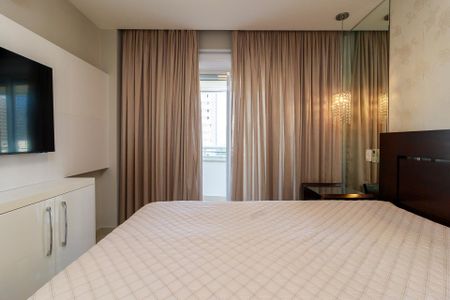 Apartamento à venda com 147m², 4 quartos e 2 vagasSuíte 1