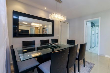 Apartamento à venda com 147m², 4 quartos e 2 vagasSala