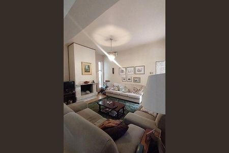 Casa à venda com 5 quartos, 300m² em Petrópolis, Porto Alegre