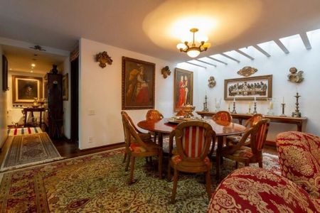 Casa à venda com 579m², 3 quartos e 5 vagas