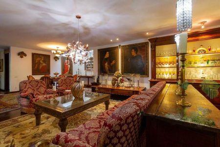 Casa à venda com 579m², 3 quartos e 5 vagas