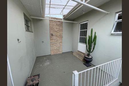 Casa à venda com 240m², 3 quartos e 2 vagas