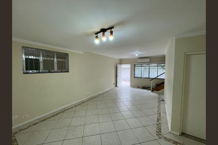 Casa à venda com 240m², 3 quartos e 2 vagas