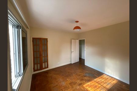 Casa à venda com 240m², 3 quartos e 2 vagas