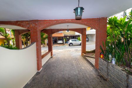 Casa de condomínio à venda com 200m², 3 quartos e 4 vagasGaragem