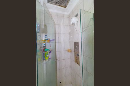 Casa de condomínio à venda com 200m², 3 quartos e 4 vagasBanheiro 2