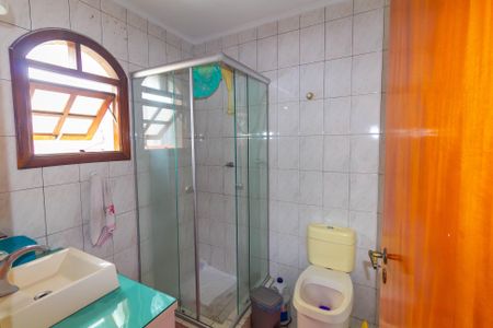 Casa de condomínio à venda com 200m², 3 quartos e 4 vagasBanheiro 1