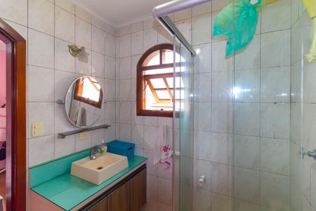 Casa de condomínio à venda com 200m², 3 quartos e 4 vagasBanheiro 1