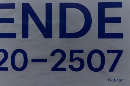 Casa de condomínio à venda com 200m², 3 quartos e 4 vagasPlaca