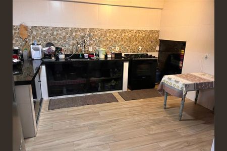 Casa à venda com 110m², 4 quartos e 2 vagas