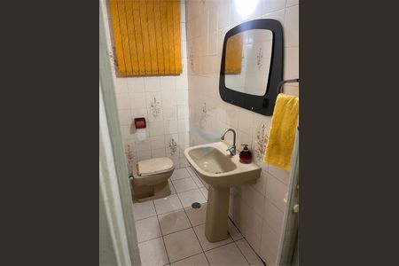 Casa à venda com 4 quartos, 110m² em Vila Antonieta, São Paulo