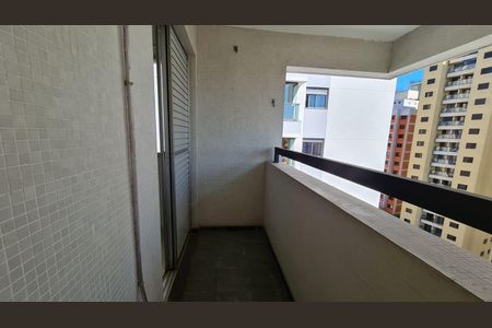 Apartamento à venda com 74m², 1 quarto e 2 vagas