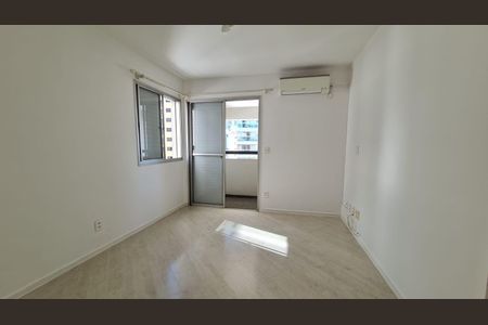 Apartamento à venda com 74m², 1 quarto e 2 vagas