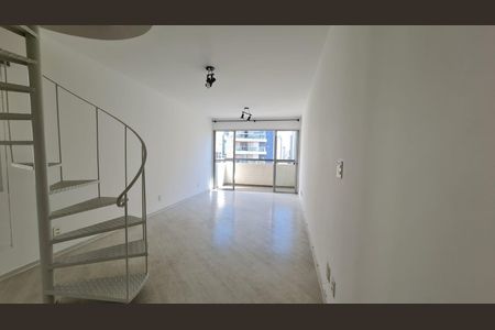 Apartamento à venda com 74m², 1 quarto e 2 vagas