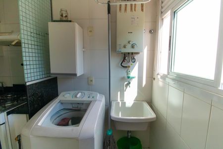 Apartamento à venda com 87m², 2 quartos e 1 vaga Apartamento à venda com 87m², 2 quartos e 1 vagaCozinha e Área de Serviço