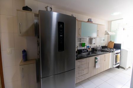 Apartamento à venda com 87m², 2 quartos e 1 vaga Apartamento à venda com 87m², 2 quartos e 1 vagaCozinha e Área de Serviço