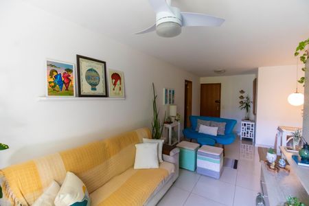 Apartamento à venda com 87m², 2 quartos e 1 vaga Apartamento à venda com 87m², 2 quartos e 1 vagaSala