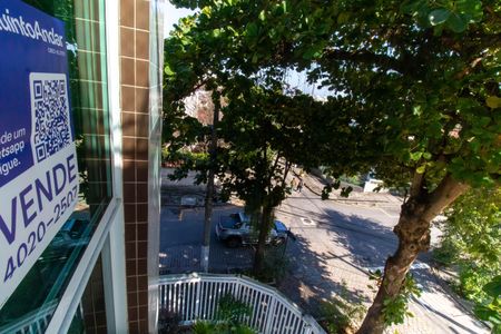 Apartamento à venda com 87m², 2 quartos e 1 vaga Apartamento à venda com 87m², 2 quartos e 1 vagaPlaquinha