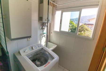 Apartamento à venda com 87m², 2 quartos e 1 vaga Apartamento à venda com 87m², 2 quartos e 1 vagaCozinha e Área de Serviço