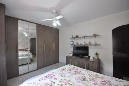 Casa à venda com 190m², 3 quartos e 3 vagasSuíte