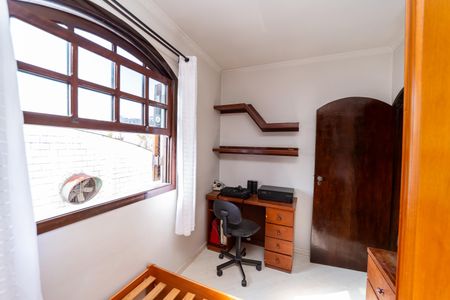 Casa à venda com 257m², 3 quartos e 8 vagasQuarto 2