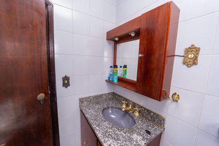 Casa à venda com 257m², 3 quartos e 8 vagasBanheiro da Suíte