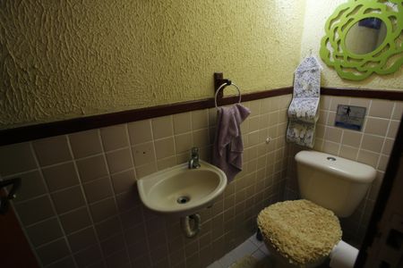 Casa de condomínio à venda com 87m², 2 quartos e 1 vagaLavabo