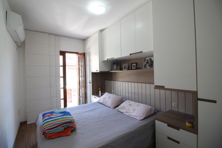 Casa de condomínio à venda com 87m², 2 quartos e 1 vaga Suíte