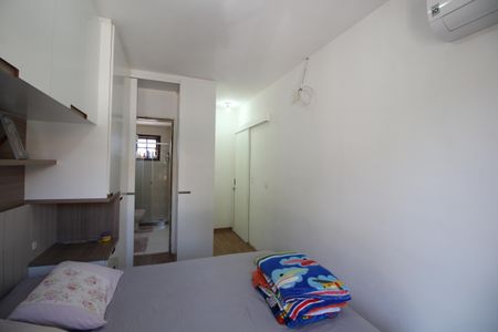 Casa de condomínio à venda com 87m², 2 quartos e 1 vaga Suíte